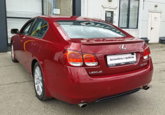 Подержанный автомобиль Lexus GS 2007 года (7 фото)