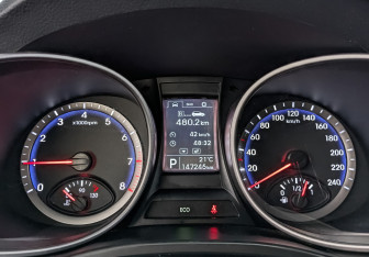 Подержанный автомобиль Hyundai Santa Fe 2014 года (16 фото)