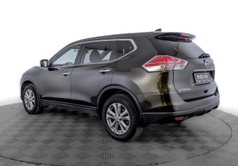 Подержанный автомобиль Nissan X-Trail 2018 года (7 фото)