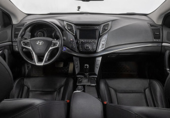 Подержанный автомобиль Hyundai i40 Wagon 2012 года (10 фото)