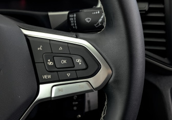 Подержанный автомобиль Volkswagen Teramont 2023 года (28 фото)