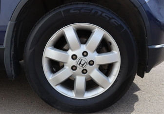 Подержанный автомобиль Honda CR-V 2008 года (9 фото)