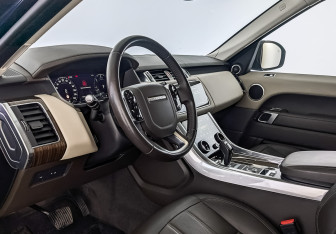 Подержанный автомобиль Land Rover Range Rover Sport 2021 года (15 фото)