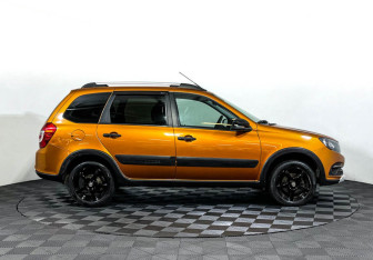 Подержанный автомобиль LADA (ВАЗ) Granta Wagon 2020 года (4 фото)