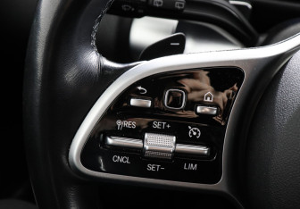 Подержанный автомобиль Mercedes-Benz GLB 2020 года (15 фото)