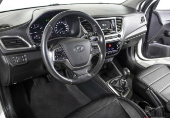 Подержанный автомобиль Hyundai Solaris Sedan 2018 года (7 фото)