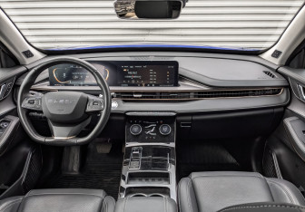 Подержанный автомобиль Exeed LX 2022 года (14 фото)