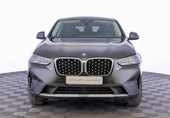 Подержанный автомобиль BMW X4 2021 года (2 фото)