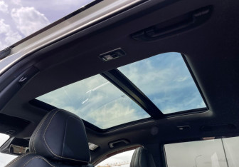 Подержанный автомобиль Geely Coolray 2025 года (14 фото)