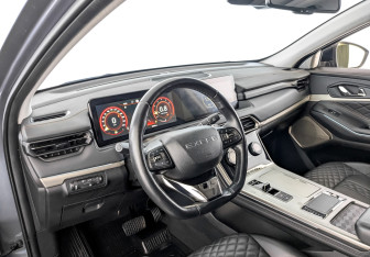 Подержанный автомобиль Exeed TXL 2022 года (16 фото)