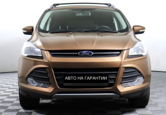 Подержанный автомобиль Ford Kuga 2013 года (2 фото)