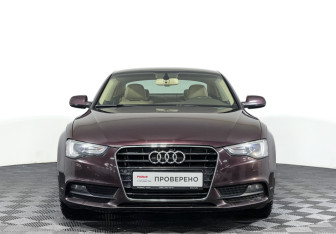 Подержанный автомобиль Audi A5 Coupe 2015 года (2 фото)