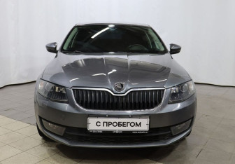 Подержанный автомобиль Skoda Octavia Liftback 2016 года (2 фото)
