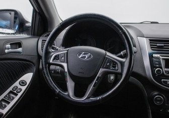 Подержанный автомобиль Hyundai Solaris Sedan 2016 года (15 фото)