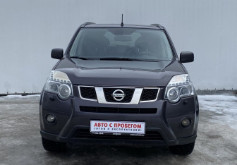 Подержанный автомобиль Nissan X-Trail 2014 года (2 фото)