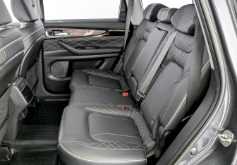 Подержанный автомобиль Exeed VX 2023 года (12 фото)