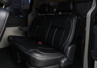 Подержанный автомобиль Dodge Caravan 2009 года (9 фото)