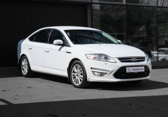 Подержанный автомобиль Ford Mondeo Sedan 2012 года (3 фото)