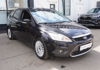 Подержанный автомобиль Ford Focus Hatchback 2010 года (3 фото)