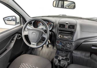 Подержанный автомобиль LADA (ВАЗ) Granta Sedan 2023 года (25 фото)