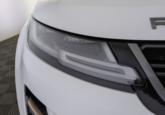 Подержанный автомобиль Land Rover Range Rover Evoque 2020 года (10 фото)