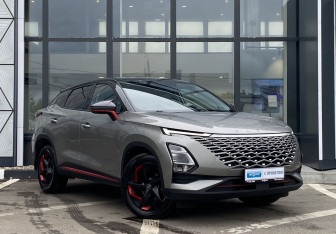 Подержанный автомобиль Omoda C5 2023 года (3 фото)