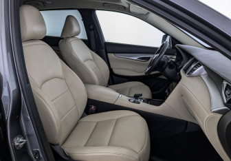 Подержанный автомобиль Infiniti QX50 2021 года (23 фото)