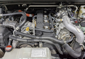 Подержанный автомобиль Toyota Land Cruiser Prado 2014 года (9 фото)