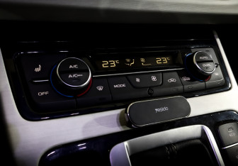 Подержанный автомобиль Geely Atlas 2020 года (26 фото)