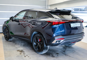 Подержанный автомобиль Omoda C5 2023 года (6 фото)