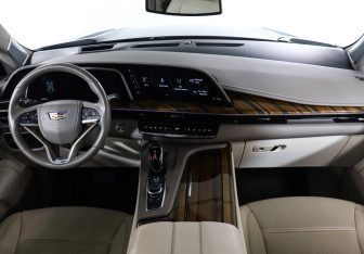Подержанный автомобиль Cadillac Escalade Suv 2021 года (12 фото)