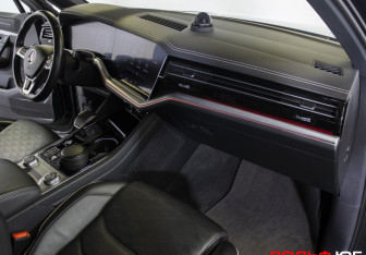 Подержанный автомобиль Volkswagen Touareg 2020 года (9 фото)