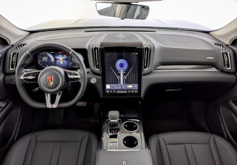 Новый Hongqi HS3 2025 (10 фото)