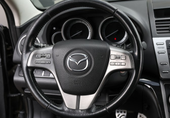 Подержанный автомобиль Mazda 6 Liftback 2008 года (14 фото)