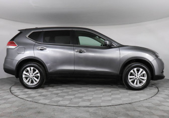 Подержанный автомобиль Nissan X-Trail 2018 года (4 фото)