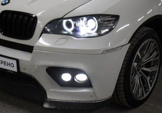 Подержанный автомобиль BMW X6 2009 года (25 фото)