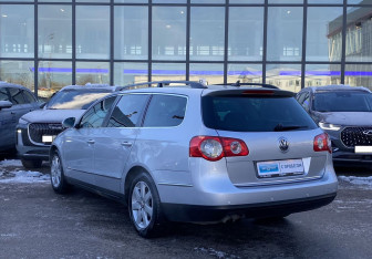 Подержанный автомобиль Volkswagen Passat Wagon 2007 года (6 фото)