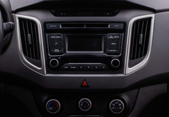 Подержанный автомобиль Hyundai Creta 2017 года (14 фото)