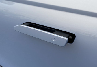 Подержанный автомобиль Jaecoo J7 2023 года (12 фото)