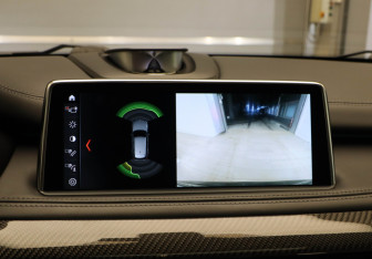 Подержанный автомобиль BMW X5 M 2018 года (17 фото)