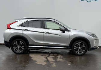 Подержанный автомобиль Mitsubishi Eclipse Cross 2018 года (4 фото)