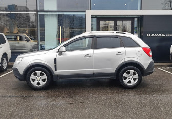 Подержанный автомобиль Opel Antara 2008 года (8 фото)