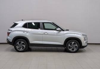 Подержанный автомобиль Hyundai Creta 2022 года (28 фото)