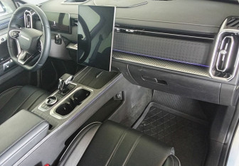 Подержанный автомобиль Jaecoo J7 2023 года (11 фото)