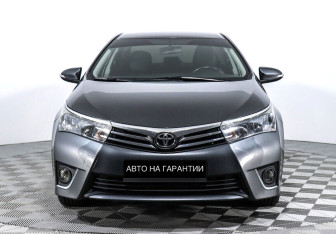Подержанный автомобиль Toyota Corolla Sedan 2014 года (2 фото)