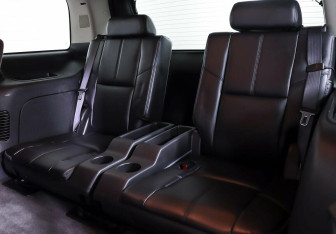 Подержанный автомобиль Chevrolet Tahoe 2008 года (14 фото)