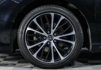 Подержанный автомобиль Toyota Camry Sedan 2018 года (7 фото)