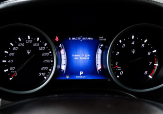 Подержанный автомобиль Maserati Ghibli Sedan 2014 года (11 фото)