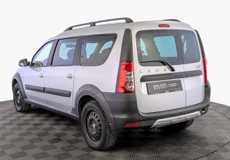 Подержанный автомобиль LADA (ВАЗ) Largus Wagon 2019 года (7 фото)