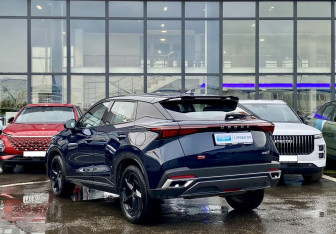 Подержанный автомобиль Omoda C5 2023 года (7 фото)